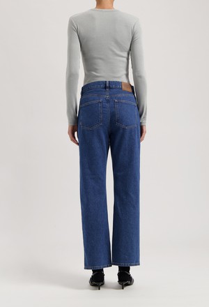 Emma Low Loose - Medium Stone from Mud Jeans