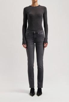 Faye Low Slim - Authentic Black via Mud Jeans