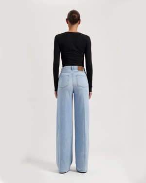 Sara High Loose Flow - Stone Vintage from Mud Jeans