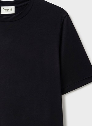 ZQ Merino Wool Jersey Super 120s Black T-Shirt from Neem London