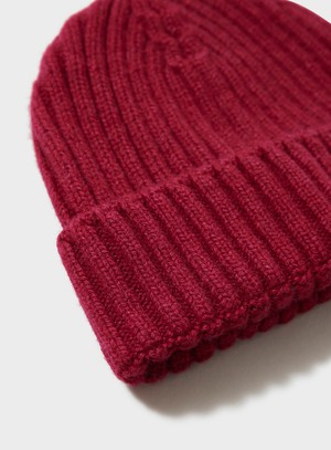 Cashmere Red Beanie Hat from Neem London