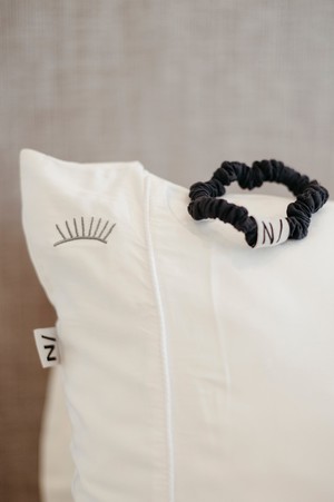 NEW! Scrunchie & Pillowcase combo set from Nightire