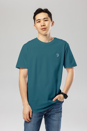 Chest Logo T-Shirt Unisex from Pitod