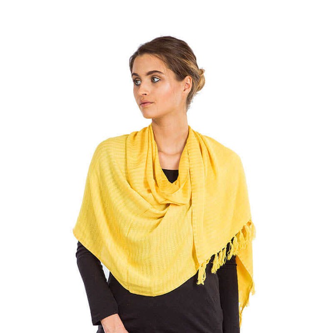 Shawl Yellow - Natural Dyes - Beautiful and Ecofriendly from Quetzal Artisan