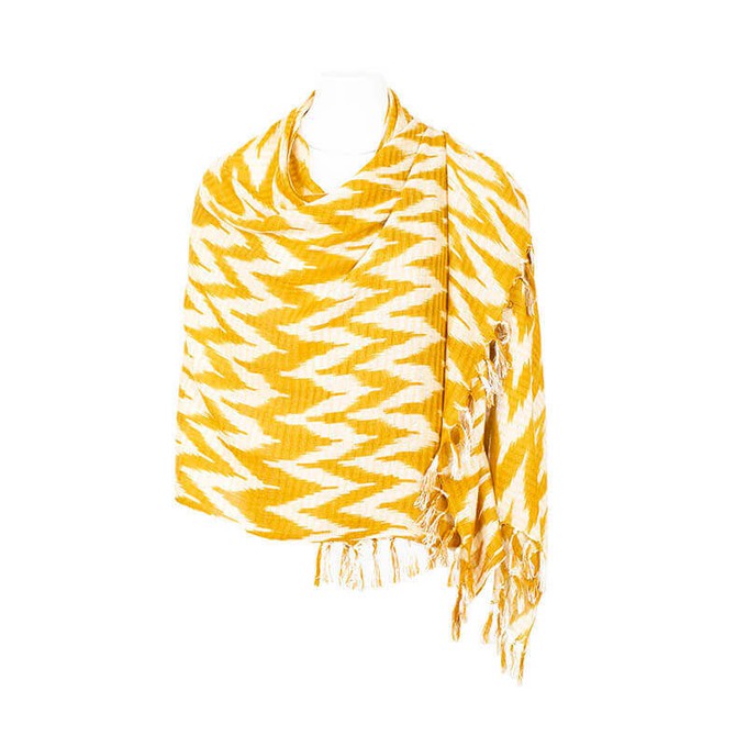 Shawl Golden Yellow Waves - Stylish, Ecofriendly & Fairtrade from Quetzal Artisan