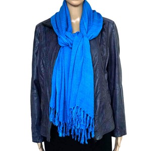 Shawl Light Blue - Natural Dyes - Ecofriendly and Fairtrade from Quetzal Artisan