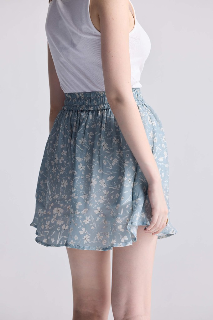 Drawstring Short Skirt in Light Blue Florals from Reistor