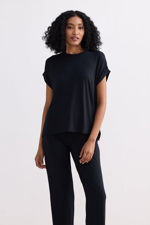 Relaxed Tee in Black from Reistor