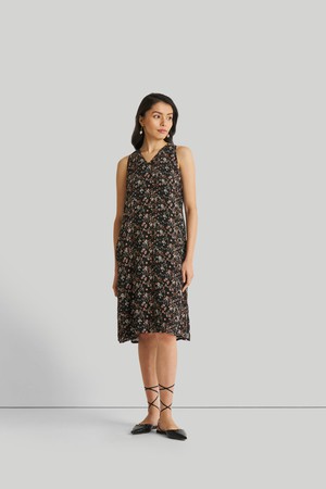 Reading Tea Leaves Dress in Black Florals from Reistor