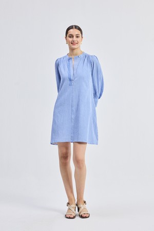 Oversized Tunic Dress with Optional Belt from Reistor