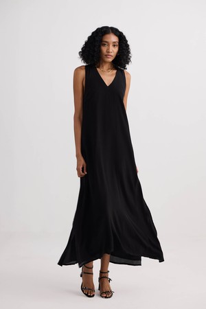 Crossed in Chic Sleeveless Maxi Dress in Black from Reistor