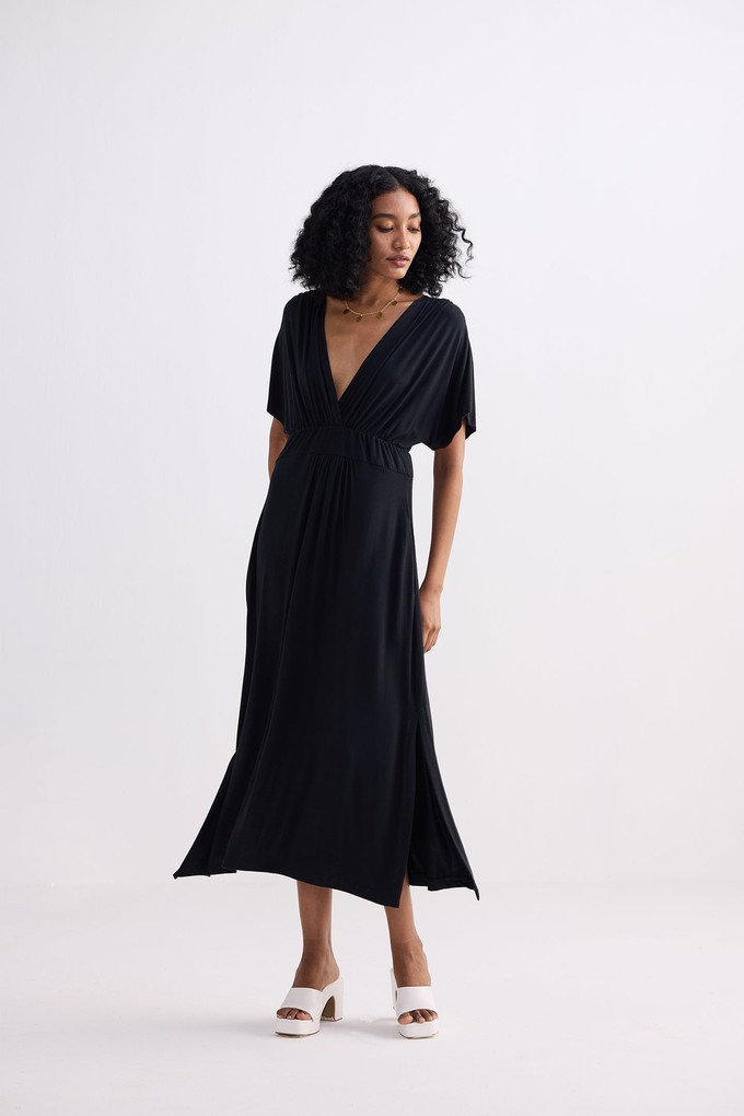 Flowy A-Line Maxi Dress with Side Slits in Black from Reistor