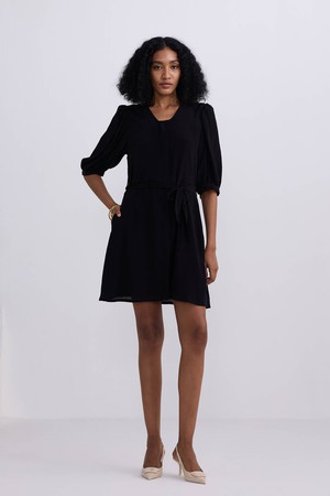 Short Black Dress with a Waist-tie in Black from Reistor