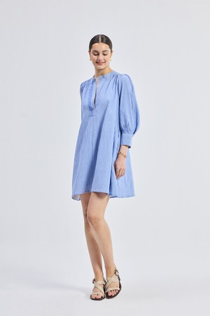 Oversized Tunic Dress with Optional Belt from Reistor