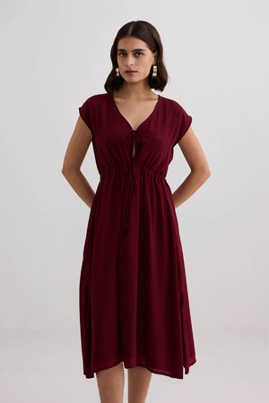 Deep V-neck Gathered Dress in Burgundy from Reistor