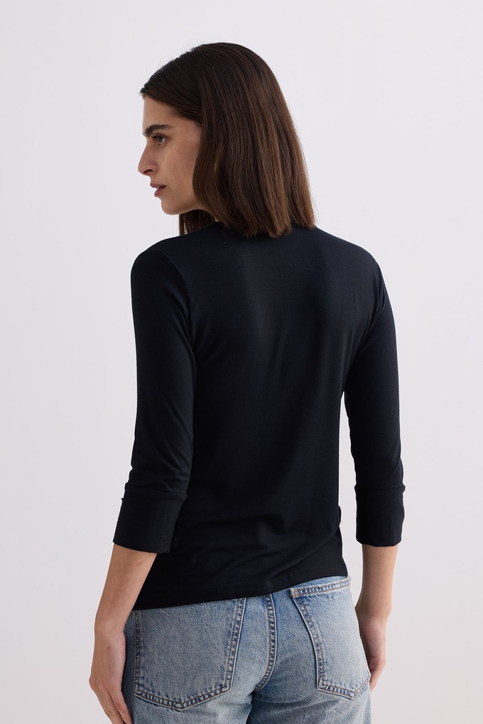 Twist Front Knit Shirt in Black from Reistor