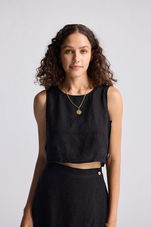 Boxy Crop Top in Black from Reistor