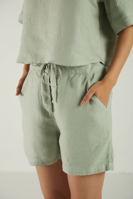 Sunkissed Saltwater Shorts in Light Olive from Reistor