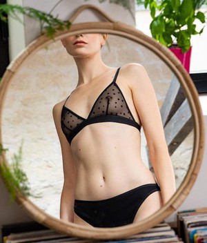 Bralette Amour Zwart from Shop Like You Give a Damn