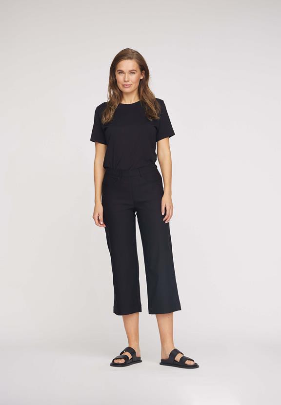 Donna Losse Crop - Zwart from Shop Like You Give a Damn