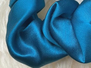 Zijden scrunchie - petrol from Silk Appeal