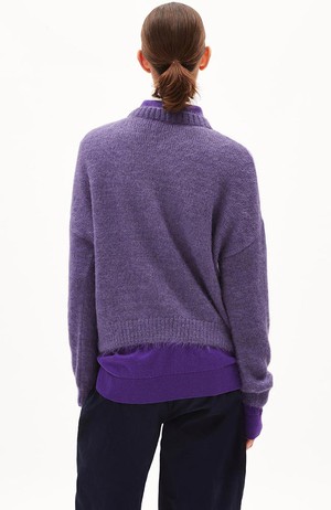 Suri Inaraa alpaca trui purple from Sophie Stone