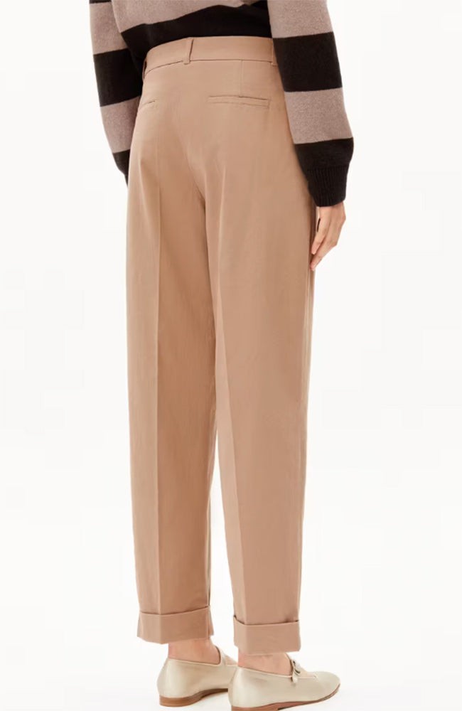 Kaadwi pantalon cinnamon dust from Sophie Stone