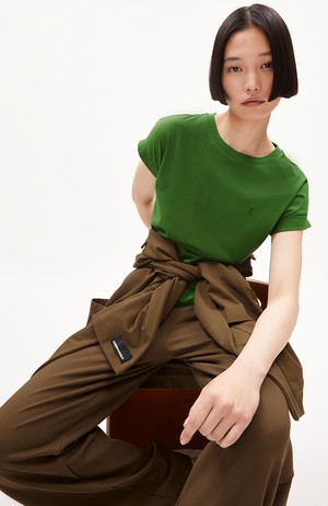 Idaara t-shirt ivy green from Sophie Stone