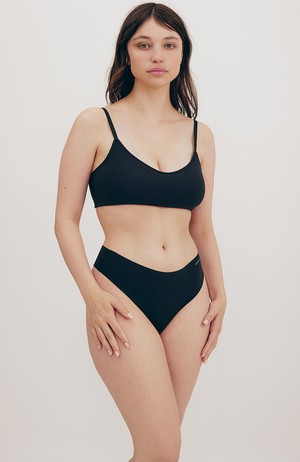 Naked rib bralette zwart from Sophie Stone