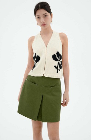 Marigold Robbie vest beige from Sophie Stone