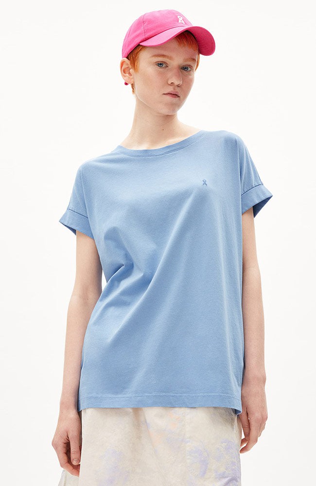 Idaara t-shirt iceberg blue from Sophie Stone