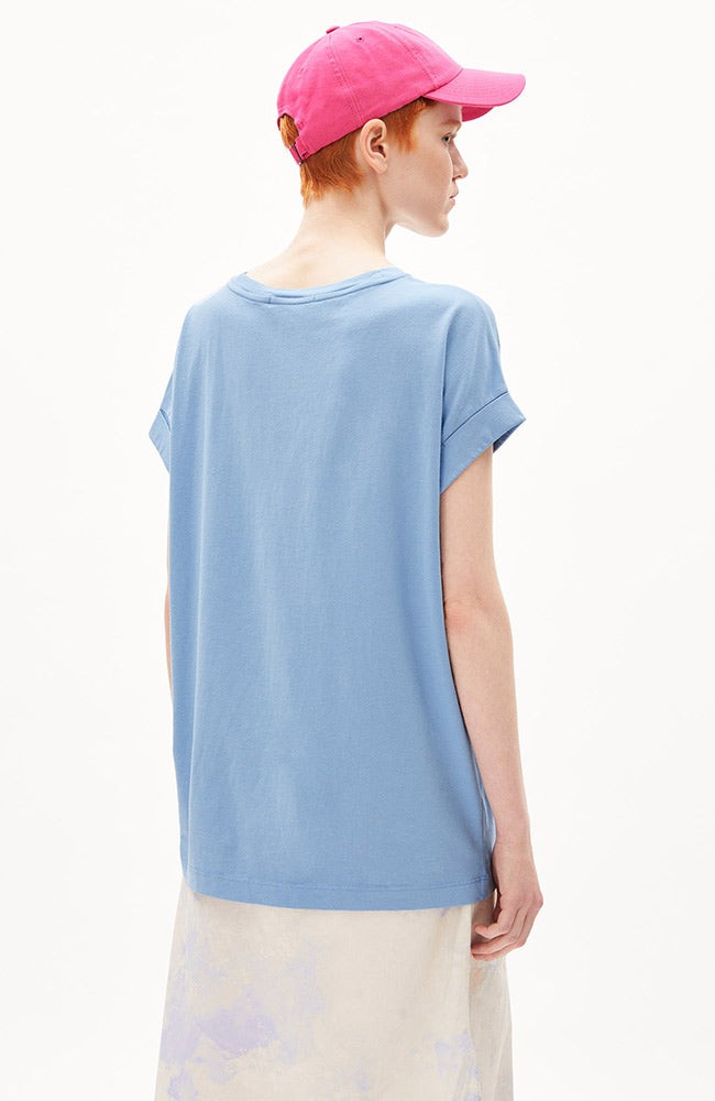 Idaara t-shirt iceberg blue from Sophie Stone