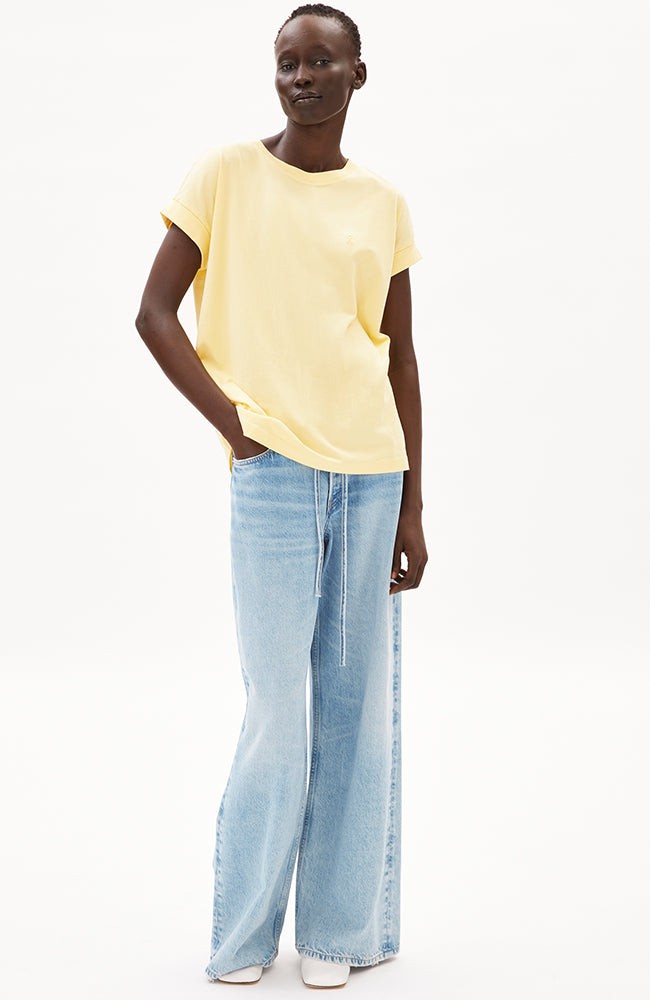 Idaara t-shirt early yellow from Sophie Stone