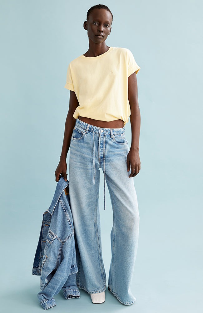 Idaara t-shirt early yellow from Sophie Stone