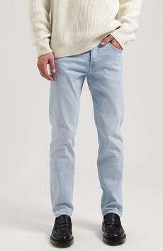 Hank Mid Tapered jeans light vintage via Sophie Stone