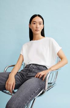 Idaara circulair t-shirt used white via Sophie Stone