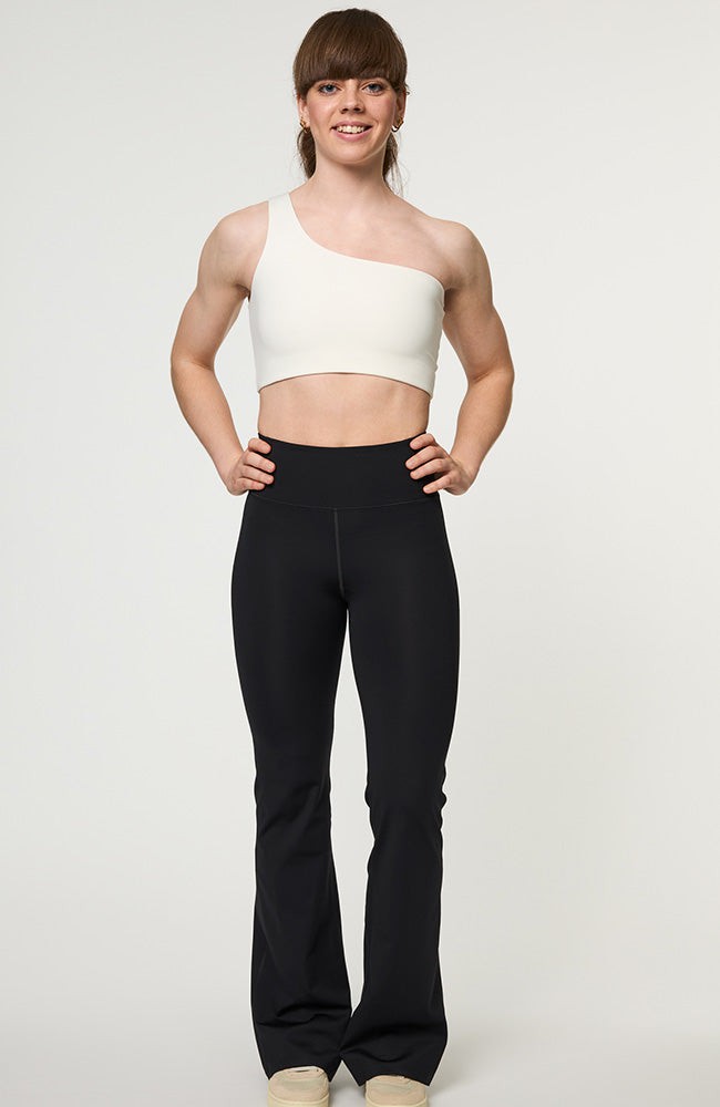 Compressive high-rise flared legging zwart from Sophie Stone