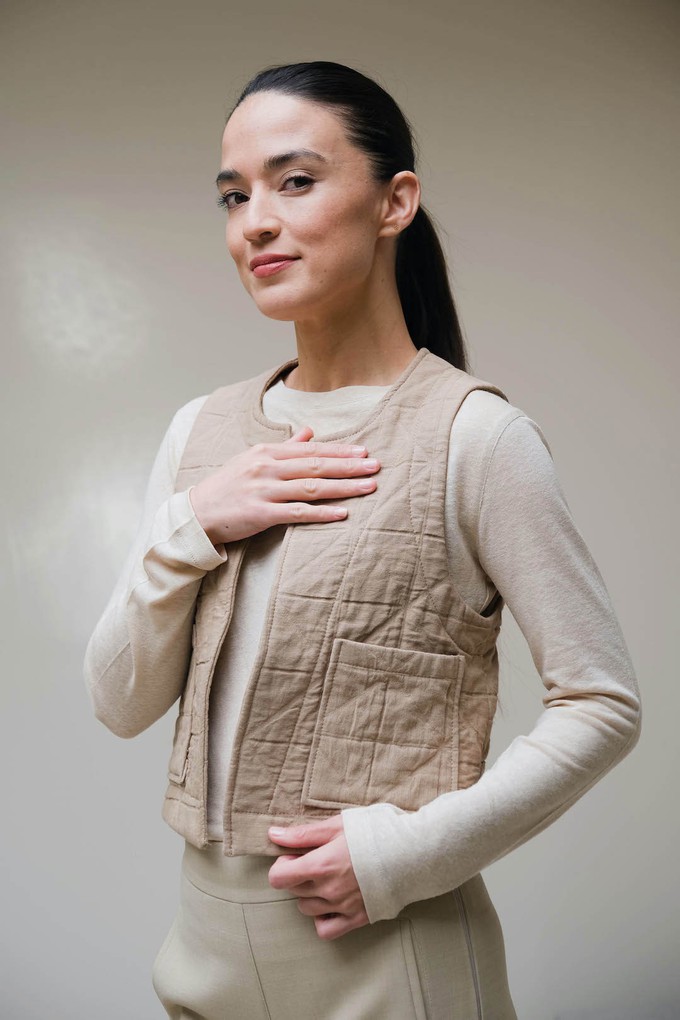 Gill Bodywarmer | Beige from Sûr Atelier