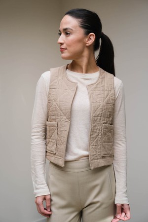 Gill Bodywarmer | Beige from Sûr Atelier