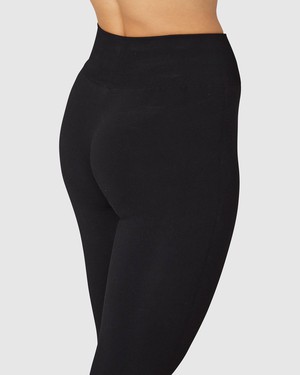 Elda Capri Leggings from Swedish Stockings