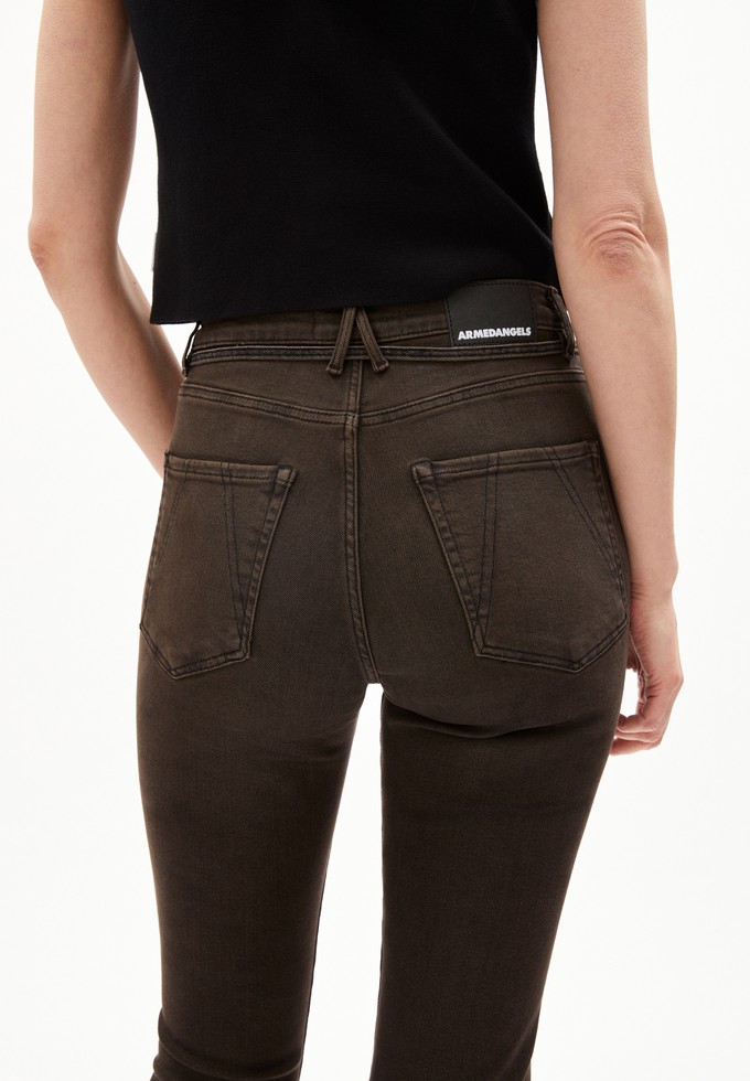 Lejaani Jeans | Slim Fit High Waist | Black Tint from The Blind Spot