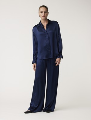 Blouse Shirt Louise Midnight Blue from The Blind Spot