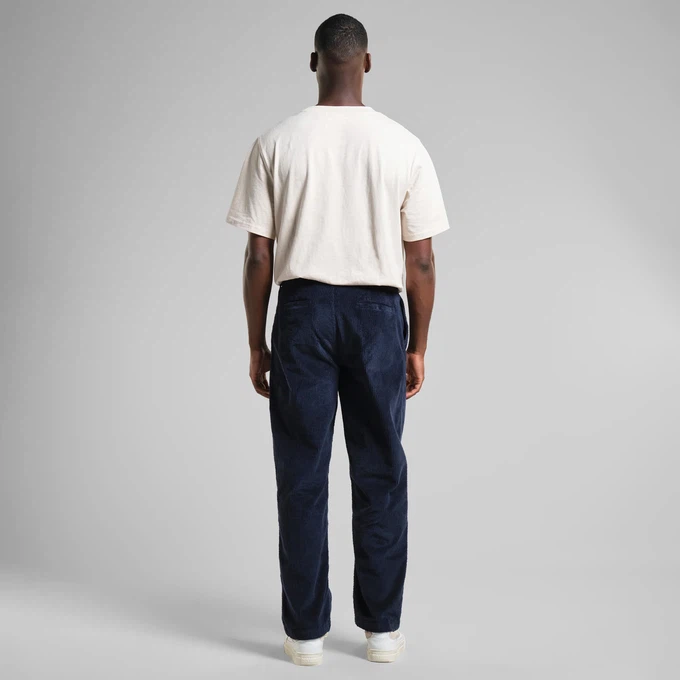 Broek Vallen Corduroy Navy from The Blind Spot