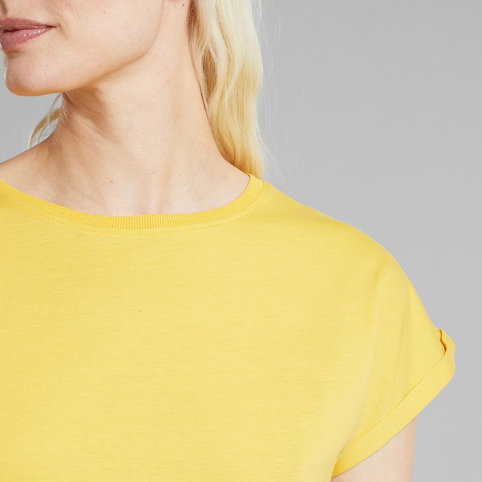 T-shirt Visby Base Misty Yellow from The Blind Spot