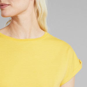 T-shirt Visby Base Misty Yellow from The Blind Spot