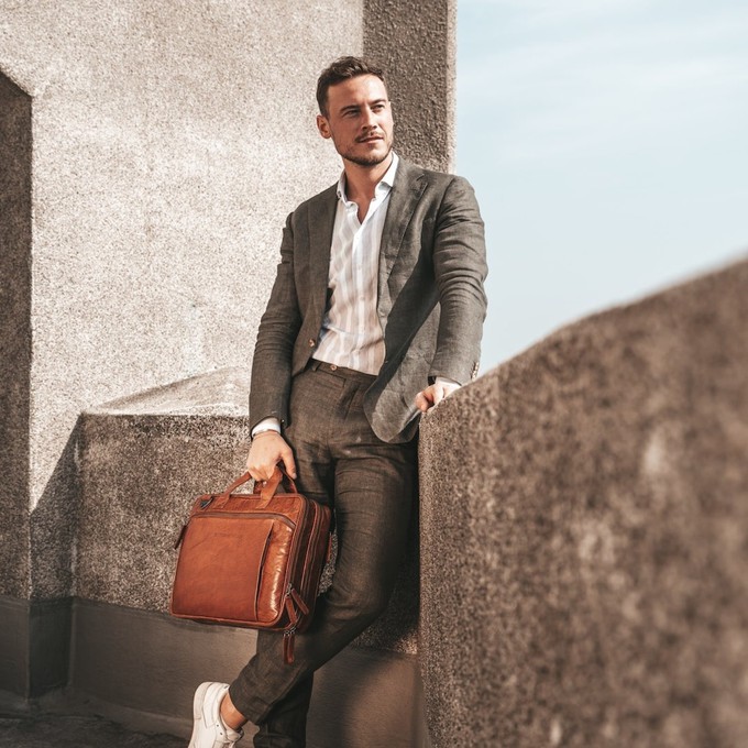 Leather Laptop Bag Cognac Manuel - The Chesterfield Brand from The Chesterfield Brand