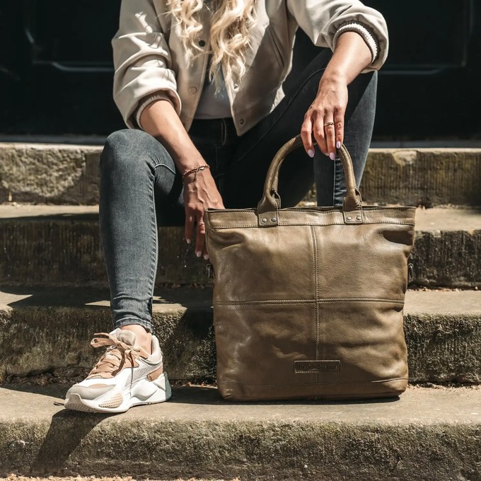 Leather Shopper Olive Green Ontario - The Chesterfield Brand from The Chesterfield Brand