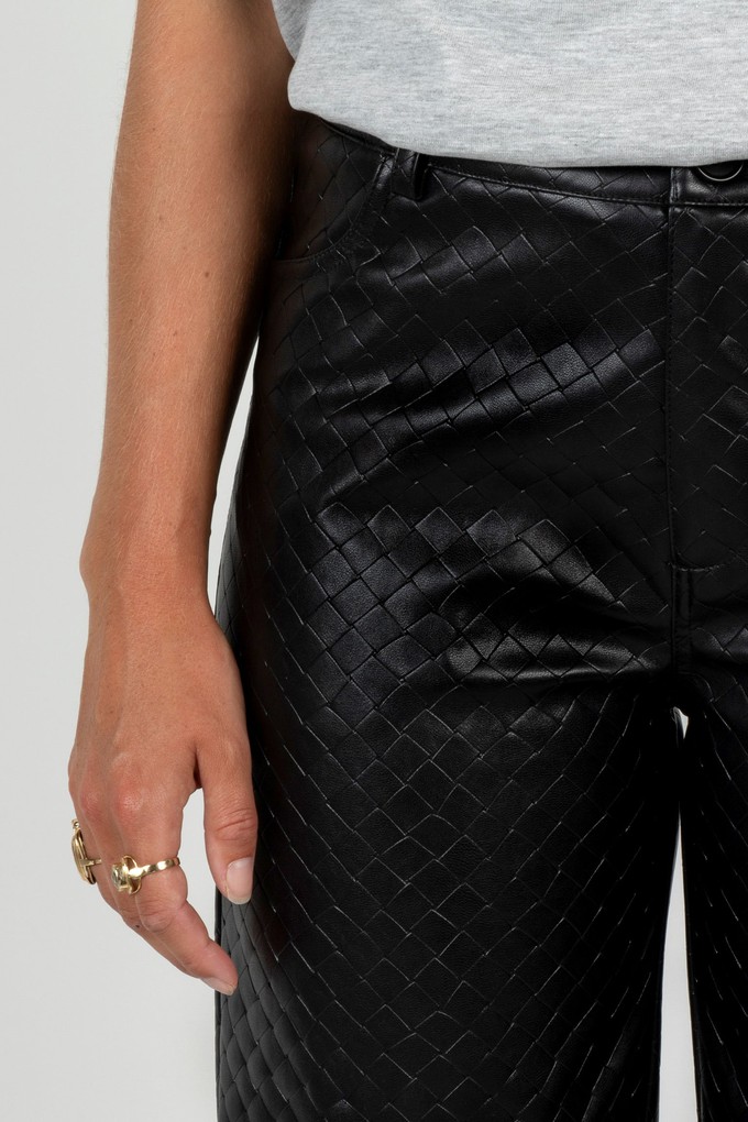 THE IRIS TROUSERS from THE LAUNCH