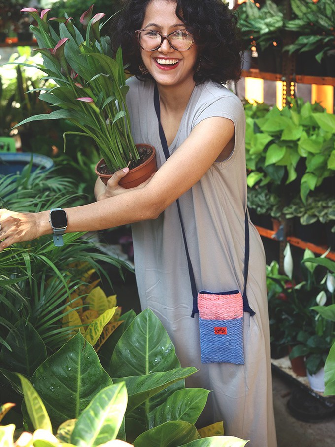 Phone Bag – Berry from Théla