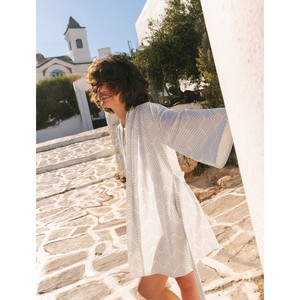 Santorini Lazy Livin' Robe from TIZZ & TONIC